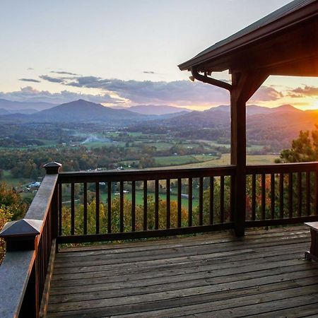 Smoky Mountain Retreat With Hot Tub, Arcade Games Villa Pigeon Forge Exterior foto