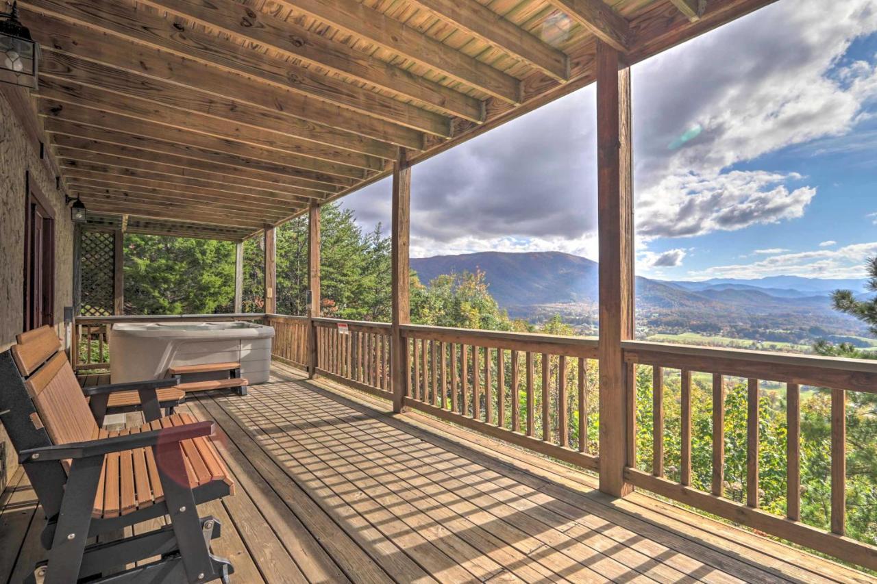 Smoky Mountain Retreat With Hot Tub, Arcade Games Villa Pigeon Forge Exterior foto