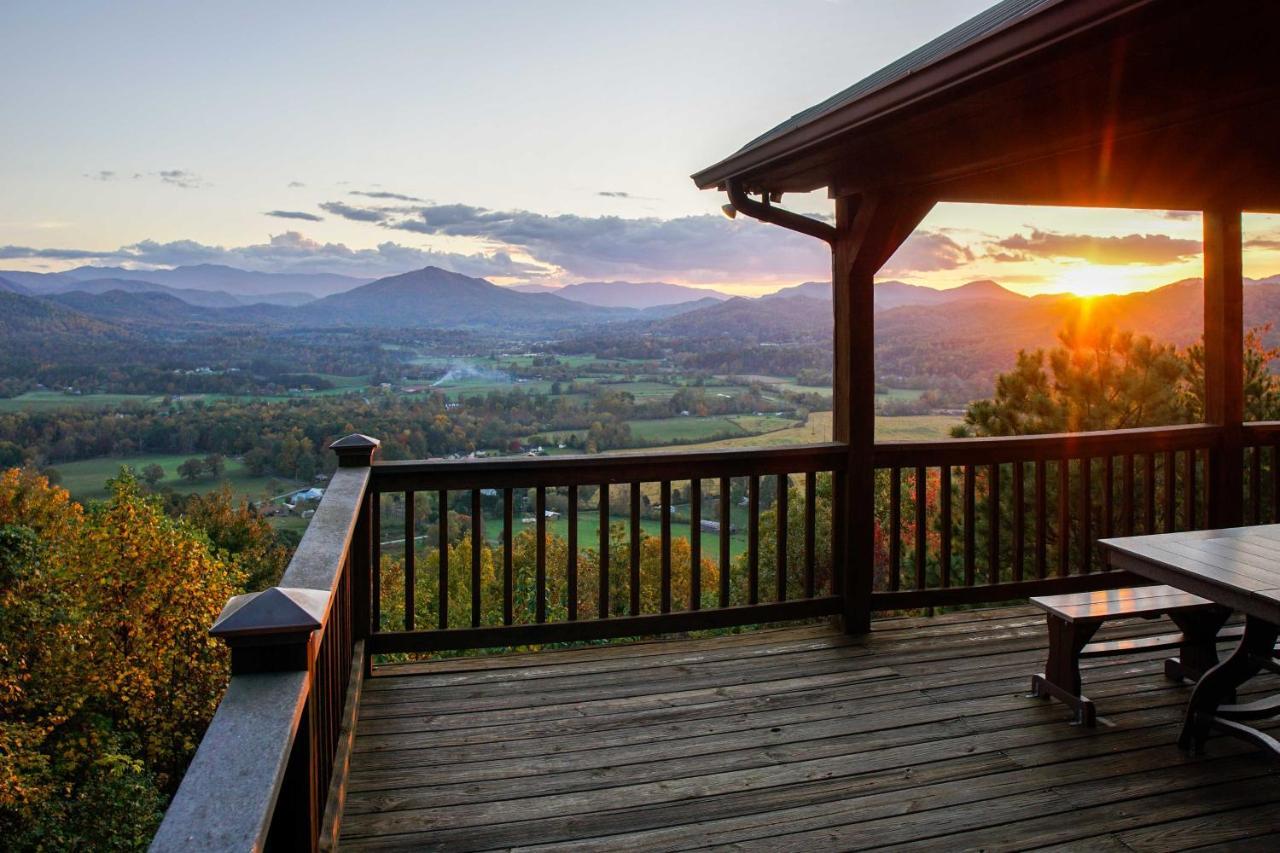 Smoky Mountain Retreat With Hot Tub, Arcade Games Villa Pigeon Forge Exterior foto