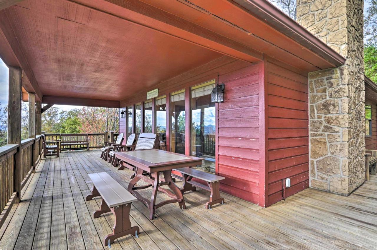 Smoky Mountain Retreat With Hot Tub, Arcade Games Villa Pigeon Forge Exterior foto