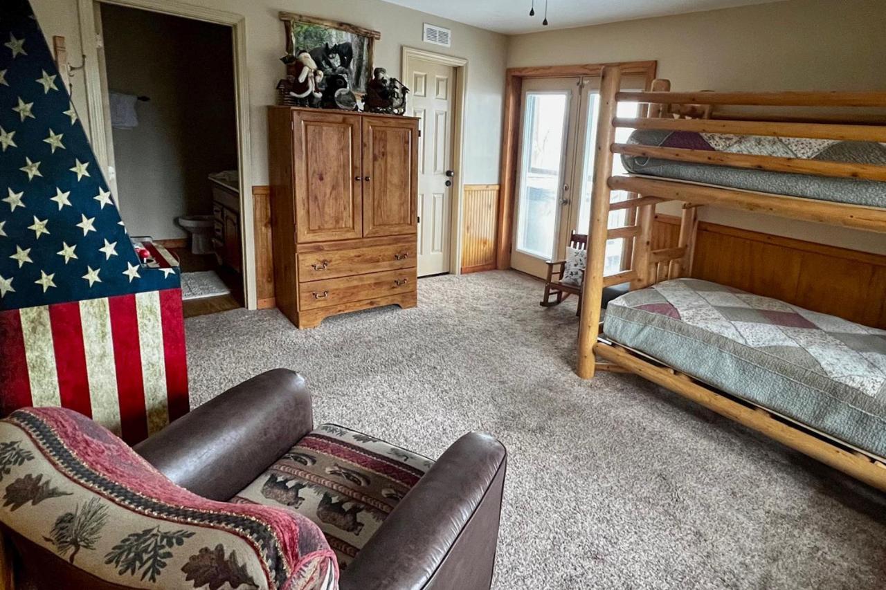 Smoky Mountain Retreat With Hot Tub, Arcade Games Villa Pigeon Forge Exterior foto